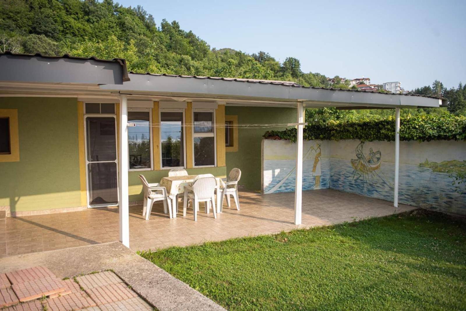 Vacation Home Rot Ohrid Bagian luar foto