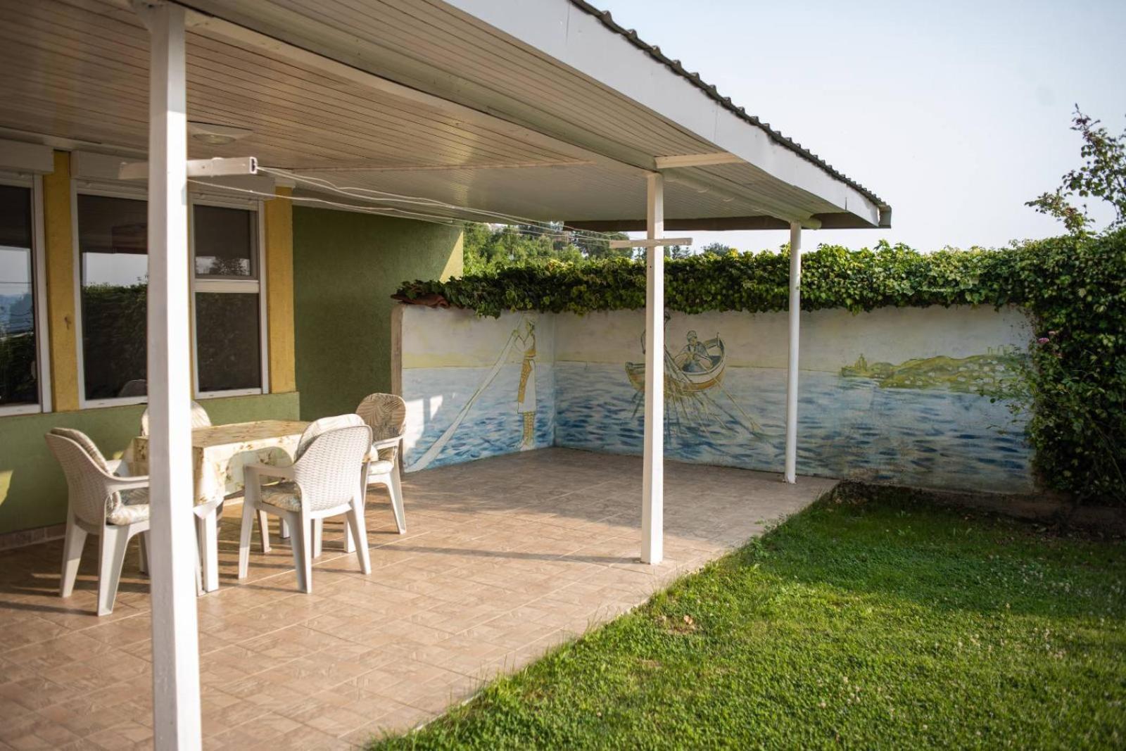 Vacation Home Rot Ohrid Bagian luar foto